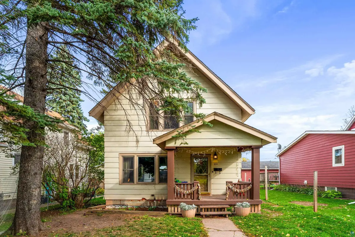 214 S 61st Ave W, Duluth, MN 55807 - #1