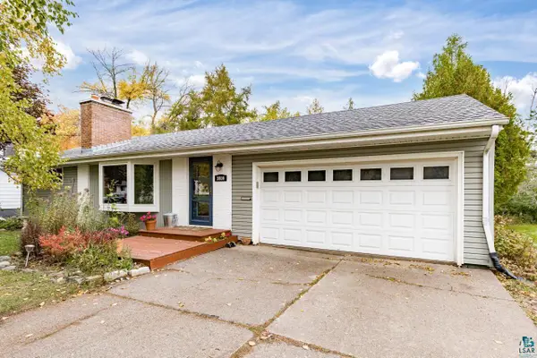 3810 E 4th St, Duluth, MN 55804