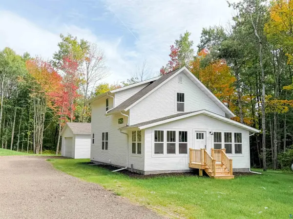 3228 Lindahl Rd, Duluth, MN 55810