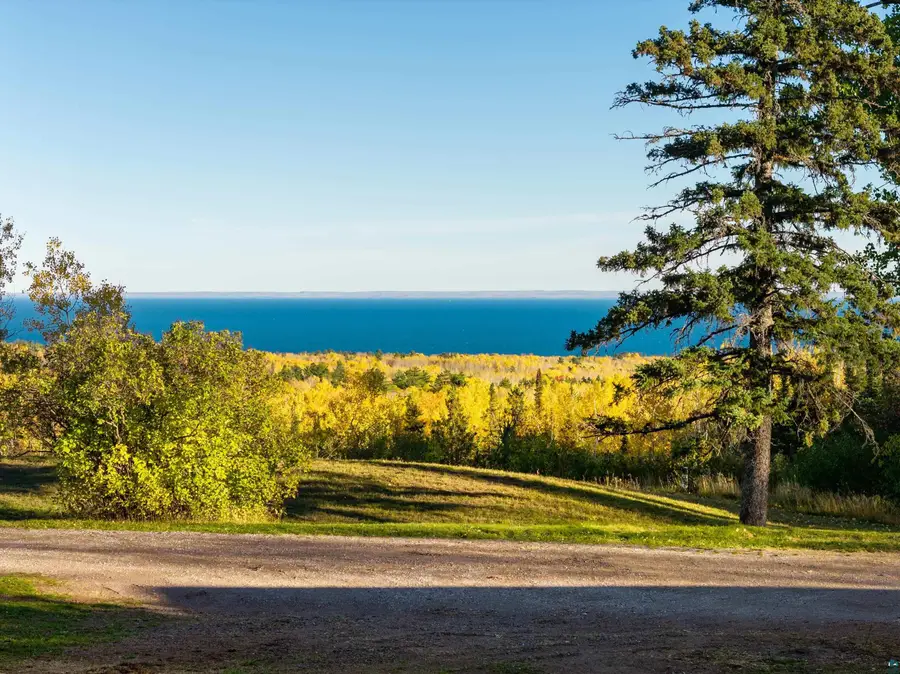 5751 Bergquist Rd, Duluth, MN 55804 - #3