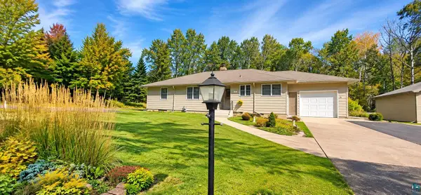 512 Ridgewood Rd, Duluth, MN 55804