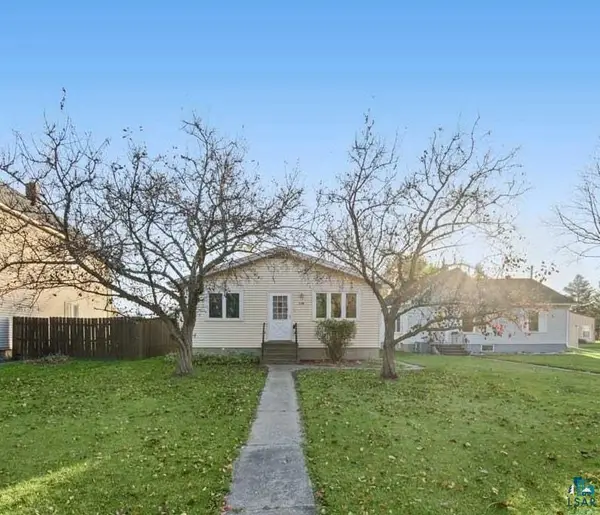 3706 4th Ave E, Hibbing, MN 55746