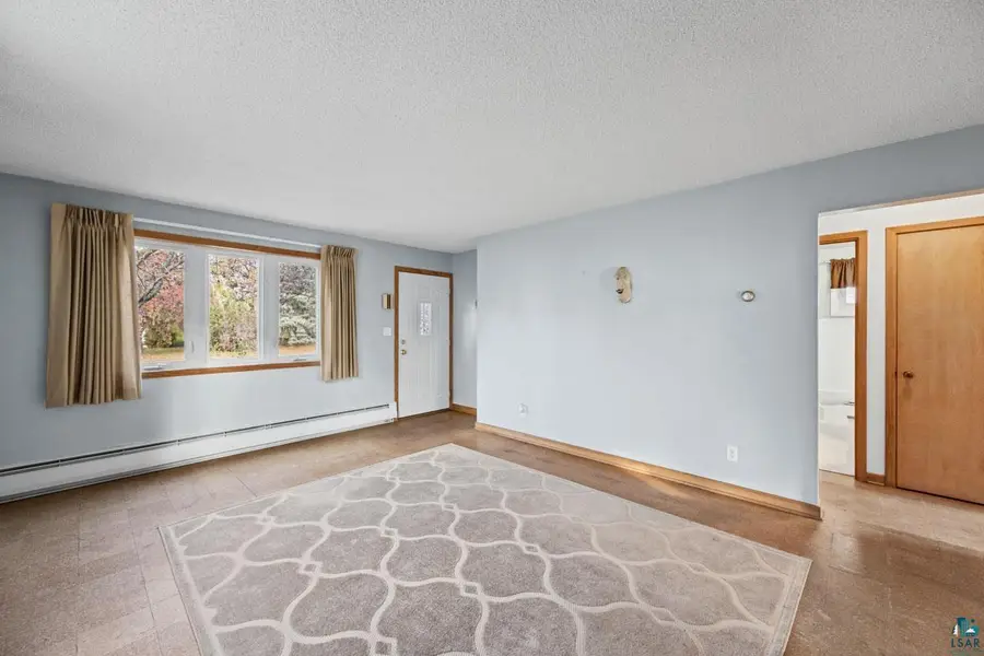 3706 4th Ave E, Hibbing, MN 55746 - #3