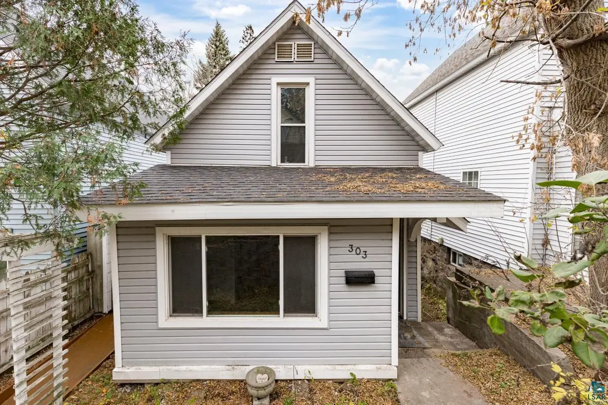 303 N 18 1/2 Ave W, Duluth, MN 55806 - #1