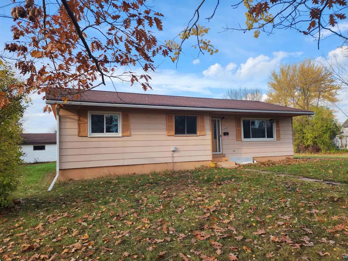 2107 E 5th St, Ashland, WI 54806 - #1
