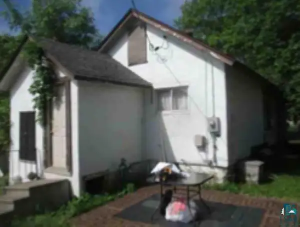 3016 E 2nd Ave, Hibbing, MN 55746