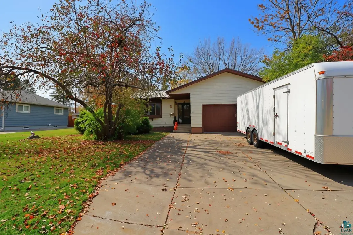 901 W 10th Ave, Ashland, WI 54806 - #1
