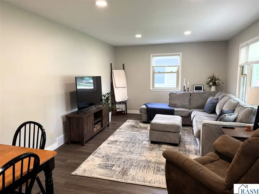 520 3rd Ave NE, Sleepy Eye, MN 56085 - #2