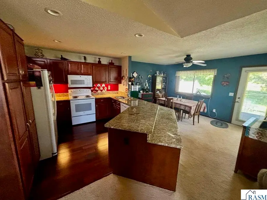 549 Stones Way, Saint Peter, MN 56082 - #3
