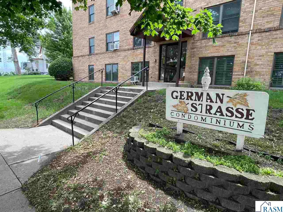 323 N German Street, New Ulm, MN 56073 - #1