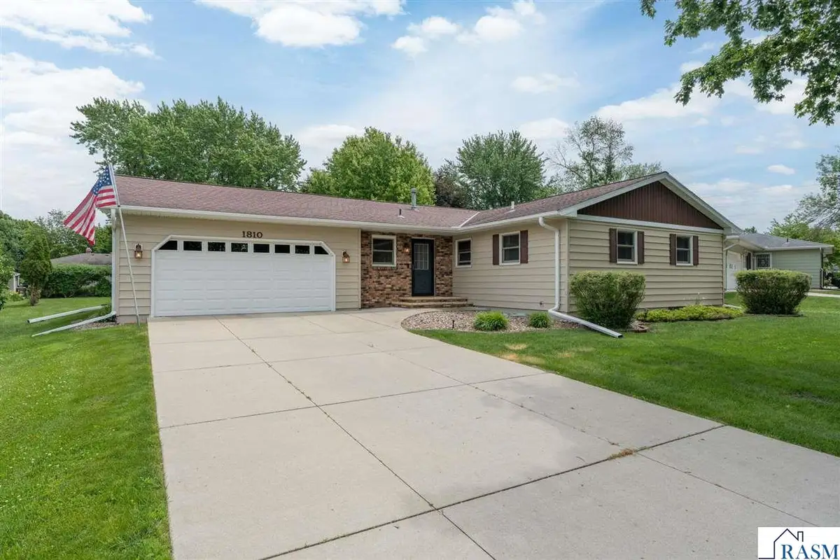 1810 Candi Lane, North Mankato, MN 56003 - #1
