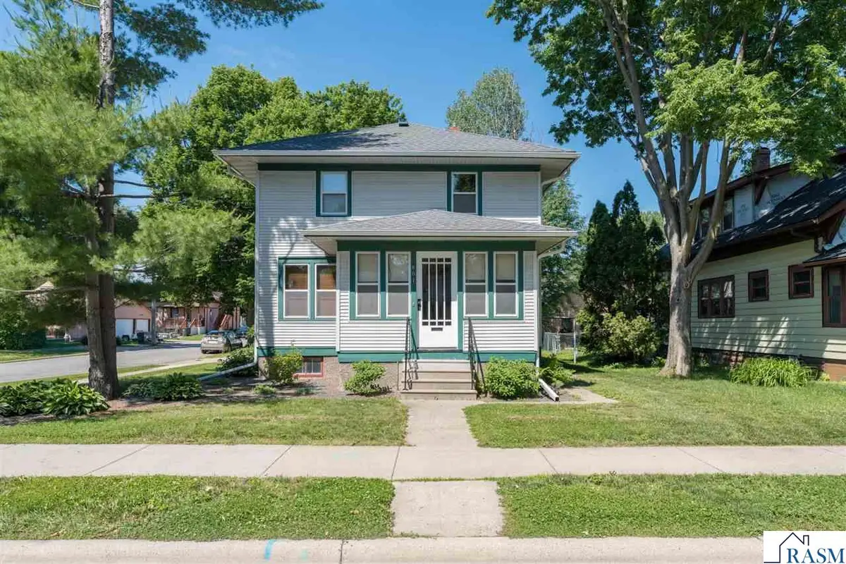 601 Wall Street, North Mankato, MN 56003 - #1