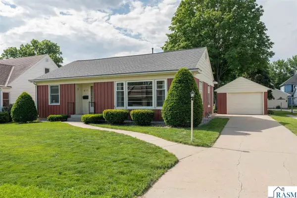 411 Page Avenue, North Mankato, MN 56003