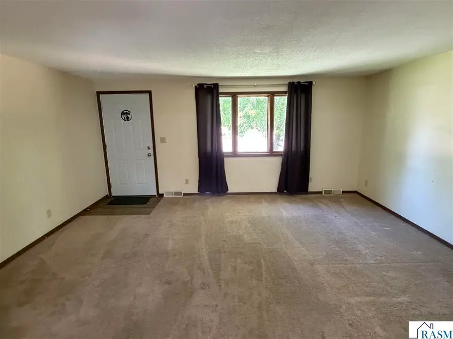 105 W Silver Street, Mapleton, MN 56065 - #2