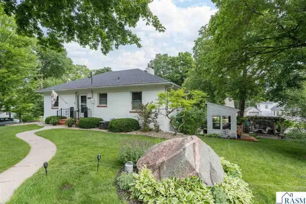 25 Eginton Road, Mankato, MN 56001