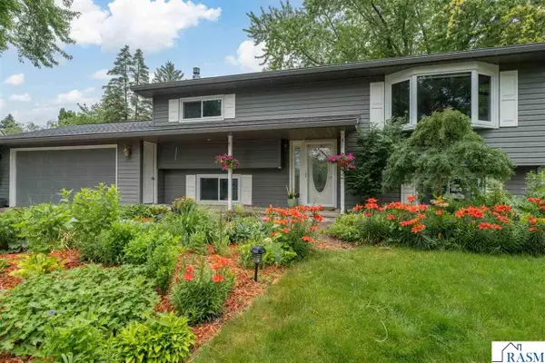 30 Lincoln Lane, New Ulm, MN 56073