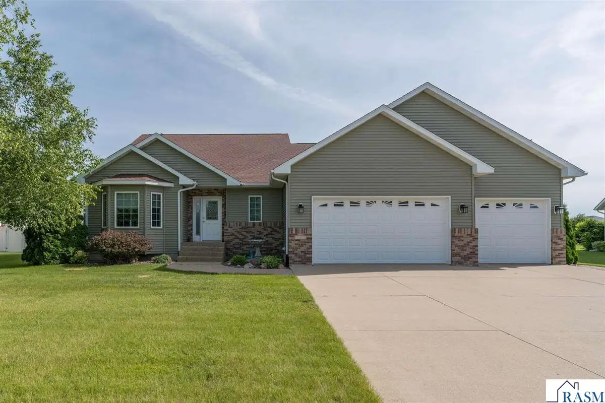 1007 Crystal Lake Drive, Lake Crystal, MN 56055 - #1