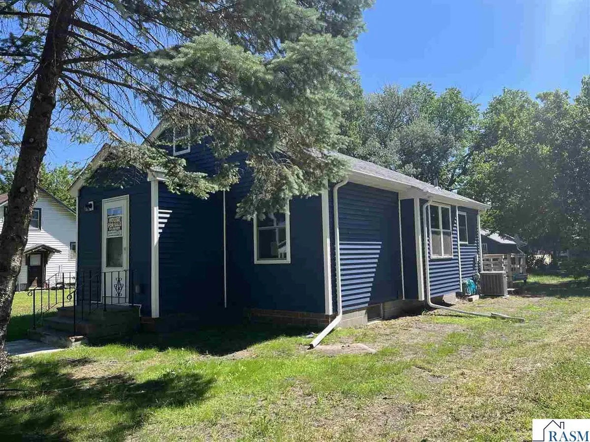 925 7th Street South, Saint James, MN 56081 - #1