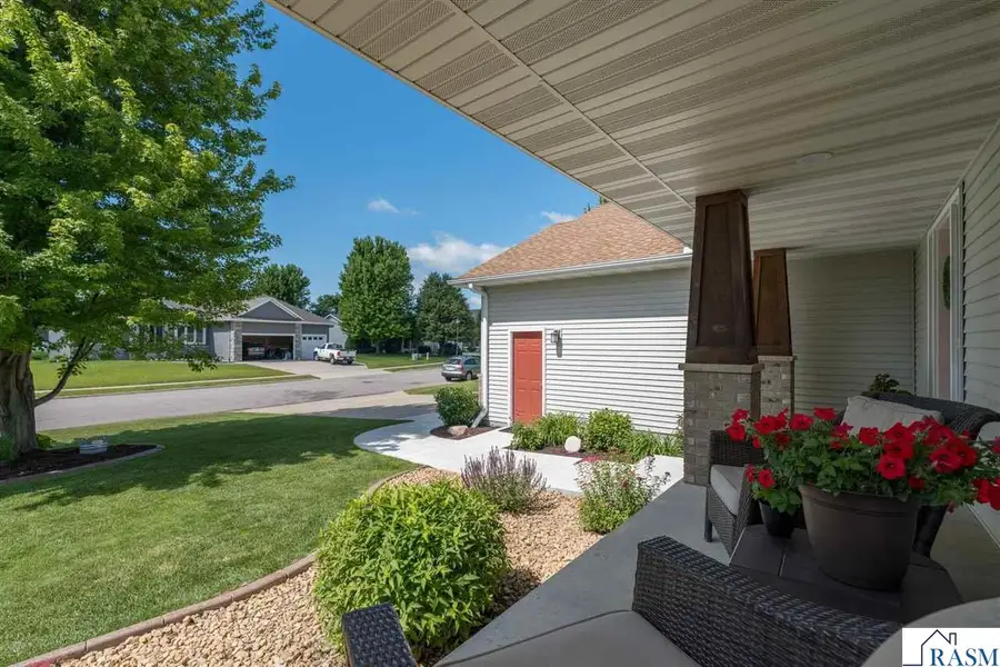 2290 Balsam Drive, North Mankato, MN 56003 - #3