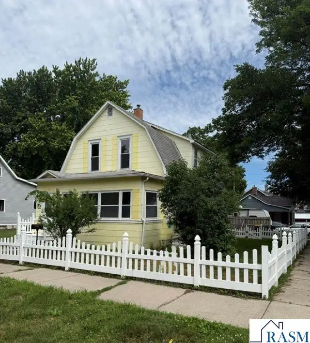 302 Nicollet Avenue, North Mankato, MN 56003 - #1