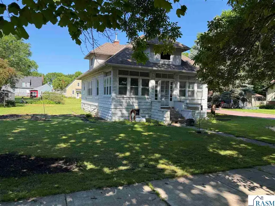 601 SE 1st Street, Fairfax, MN 55332 - #3