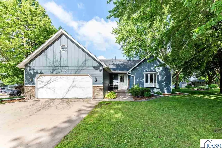 104 James Drive, Eagle Lake, MN 56024 - #2