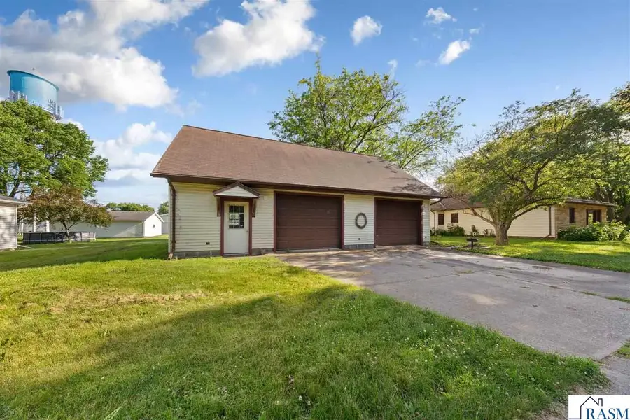 140 N 2nd Avenue, Amboy, MN 56010 - #2