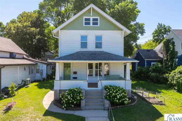 707 N 4th Street, Mankato, MN 56001