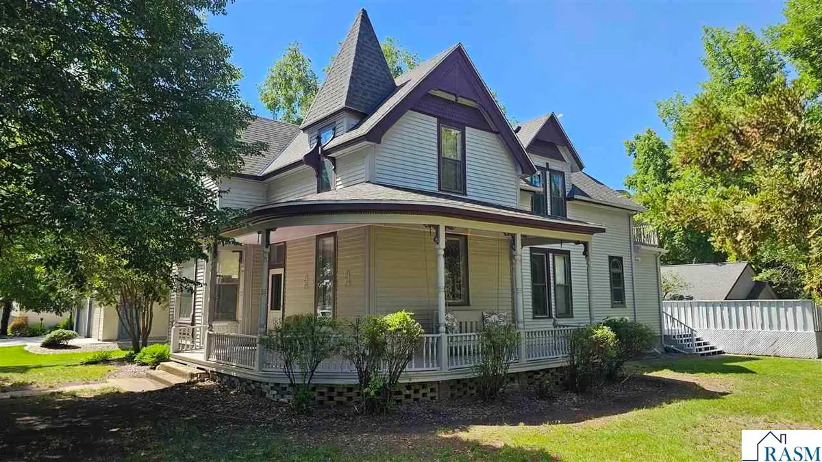 1602 S Washington Street, New Ulm, MN 56073 - #1