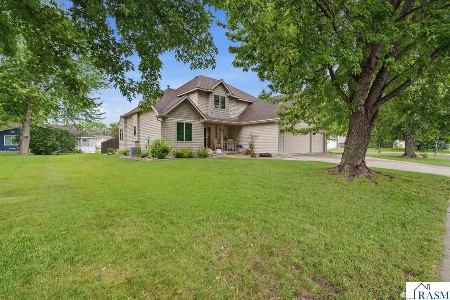 1576 LaMar Drive, North Mankato, MN 56003 - #2