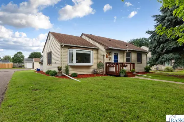 1235 Marsh St, Mankato, MN 56001
