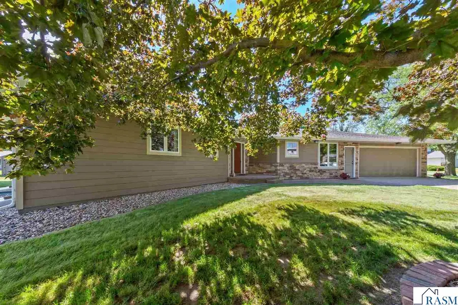 203 2nd Avenue SE, Geneva, MN 56035 - #3
