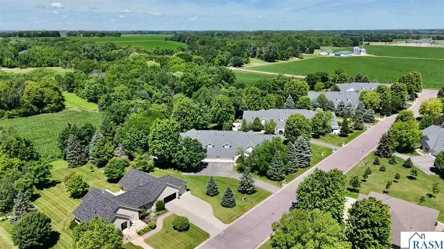 1314 Pine Pointe Curve, Saint Peter, MN 56082 - #2