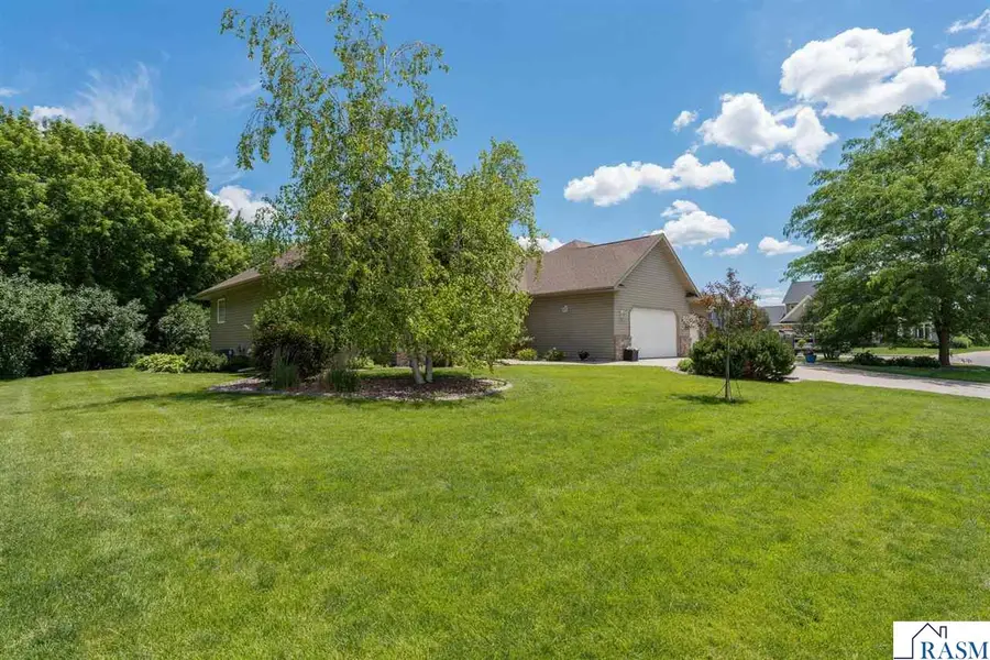 2346 Abbywood Lane, North Mankato, MN 56003 - #2