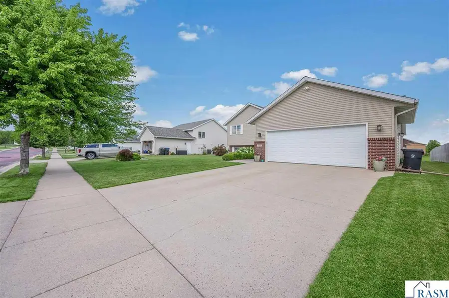 109 La Costa Lane, Mankato, MN 56001 - #2