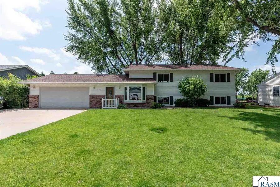 211 Holly Lane, Janesville, MN 56048 - #2