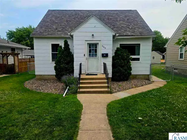 609 S Payne Street, New Ulm, MN 56073