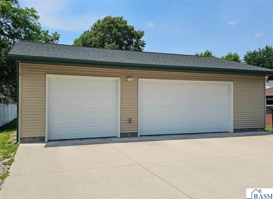 310 N Garden Street, New Ulm, MN 56073 - #2