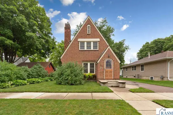 628 Grant Avenue, North Mankato, MN 56003
