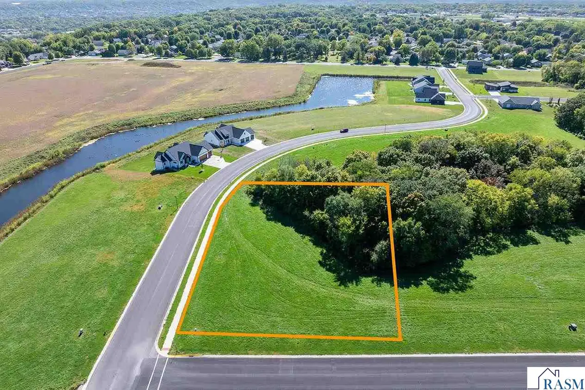 11 North Pointe Court, North Mankato, MN 56003 - #1