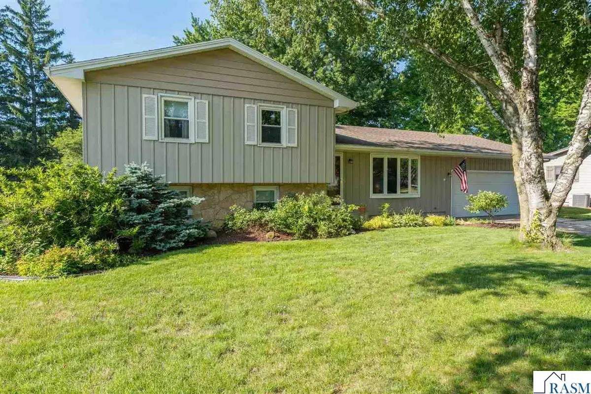 209 Viking Drive, Mankato, MN 56001 - #1