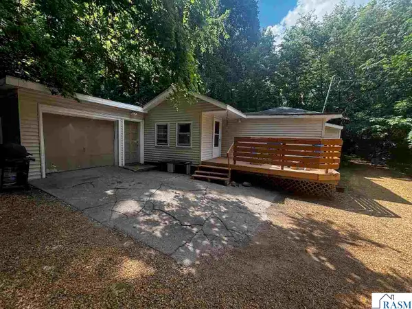 1131 N 7th Street, Mankato, MN 56001