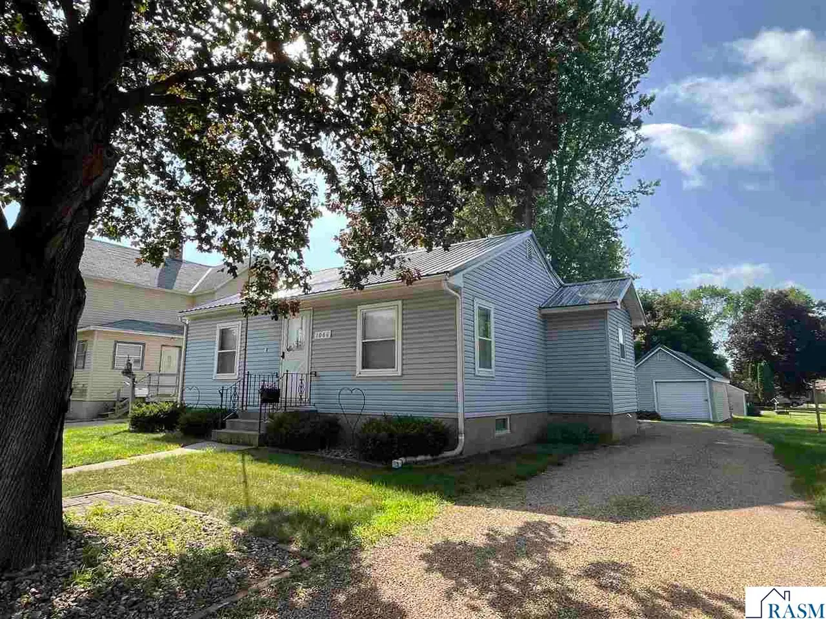 1066 1st Avenue South, Saint James, MN 56081 - #1