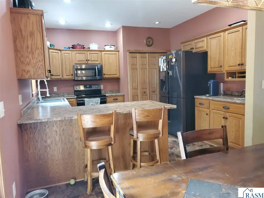 2327 Lake Avenue, New Ulm, MN 56073 - #2