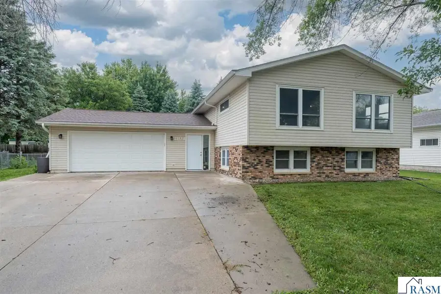 2104 Fair Street, Mankato, MN 56001 - #2