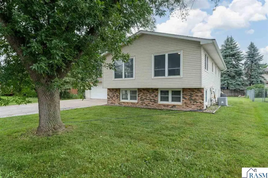 2104 Fair Street, Mankato, MN 56001 - #3
