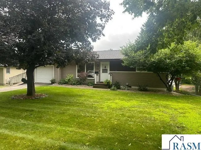 443 S 7th Street, Saint Peter, MN 56082 - #2