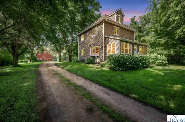 35780 110th Street, Blue Earth, MN 56013