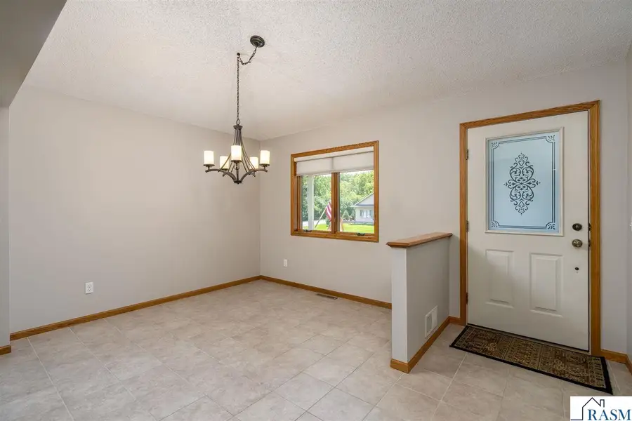 204 Parkway Place, Mankato, MN 56001 - #2