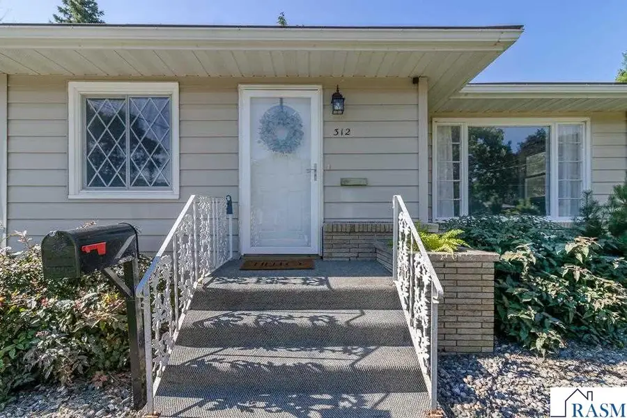312 SE 9th Avenue, Waseca, MN 56093 - #3
